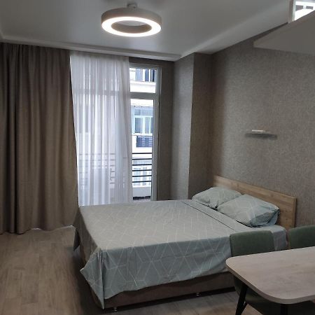 Real Palace Studio Batumi Luaran gambar